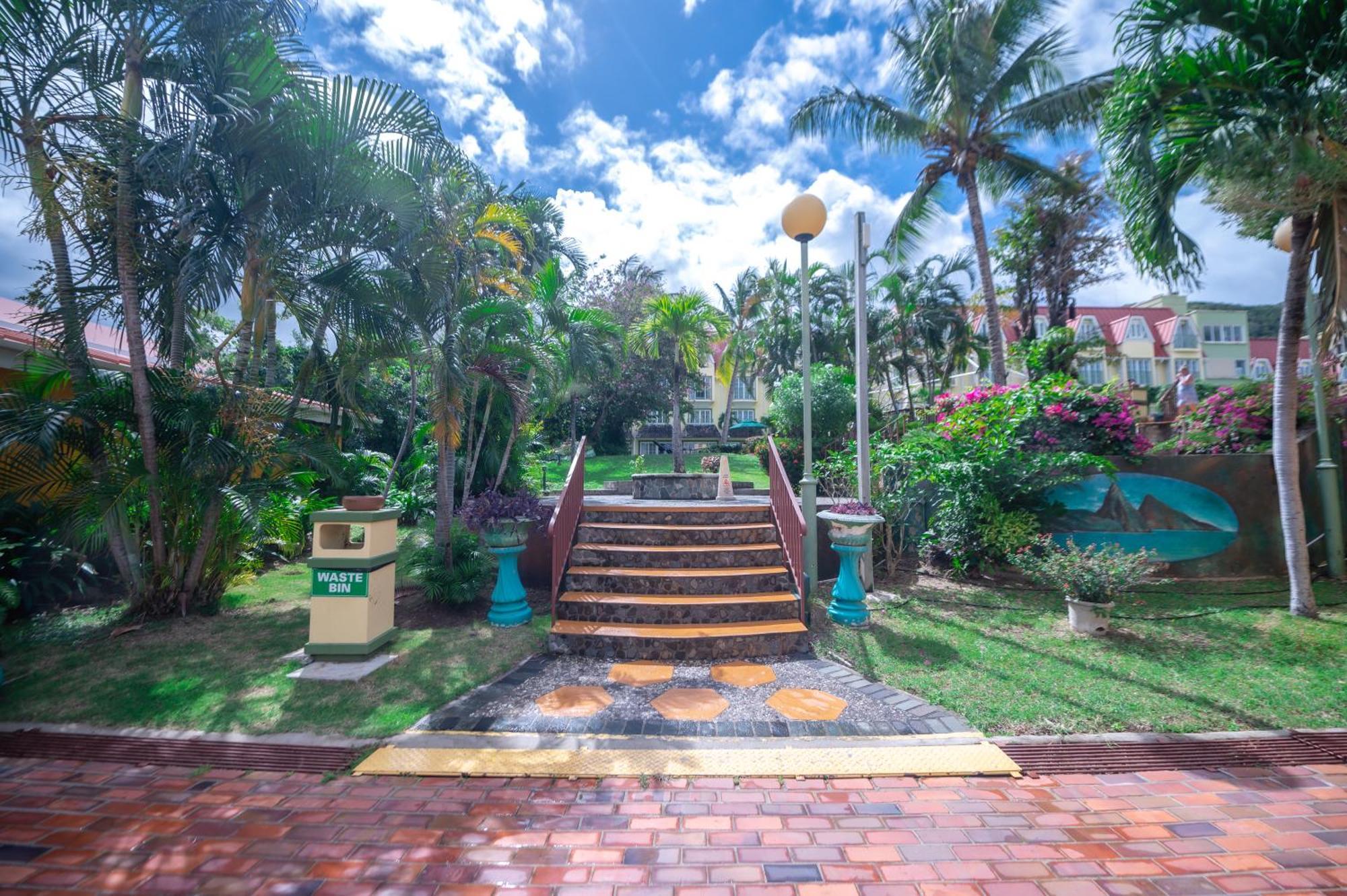 Отель Coco Palm Гроз-Иле Экстерьер фото